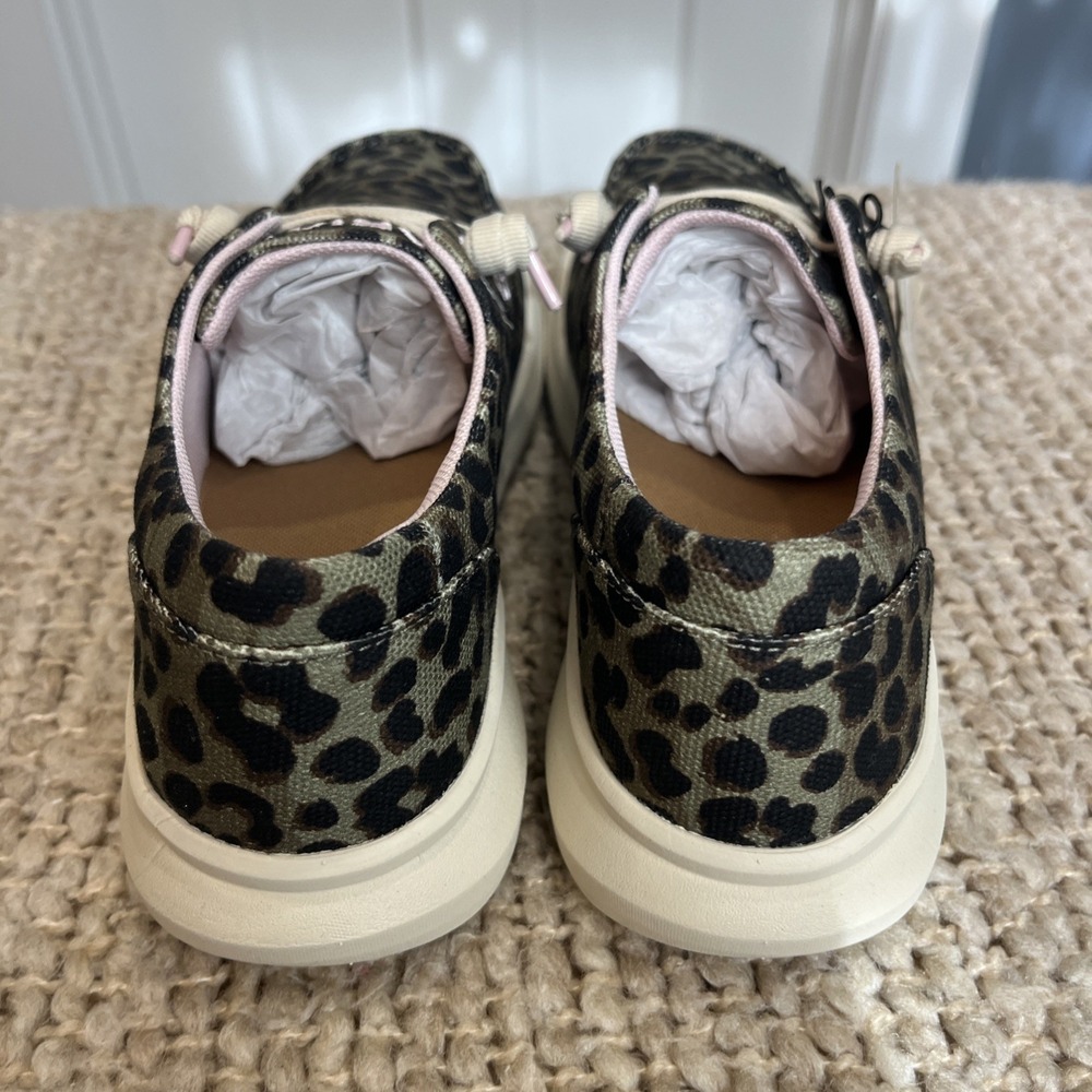 NWT Ariat Women's Hilo Olive Leopard Print Slip On Loafer Shoes Size 7 NEW - Picture 5 of 10